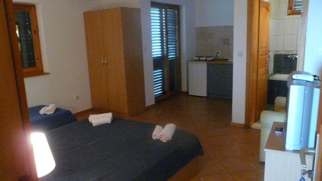 Guest House Zivkovic Sveti Stefan Zimmer foto