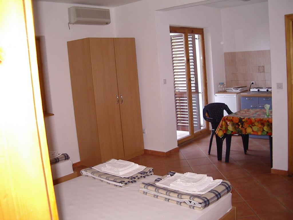 Guest House Zivkovic Sveti Stefan Zimmer foto